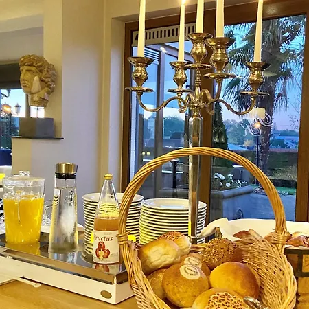 Szálloda Restaurant De Kommel 3*