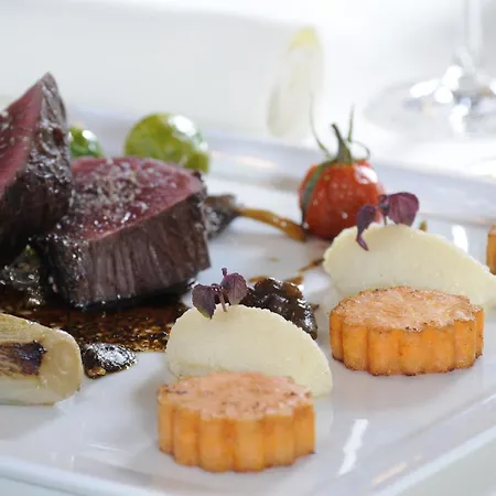 Szálloda Restaurant De Kommel 3*