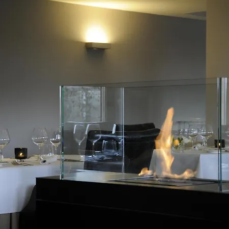 Restaurant De Kommel Szálloda 3*